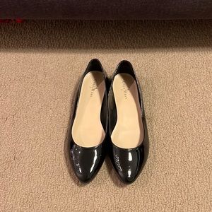 Cole Haan patent leather black flats. Good condition. Women’s size 6.